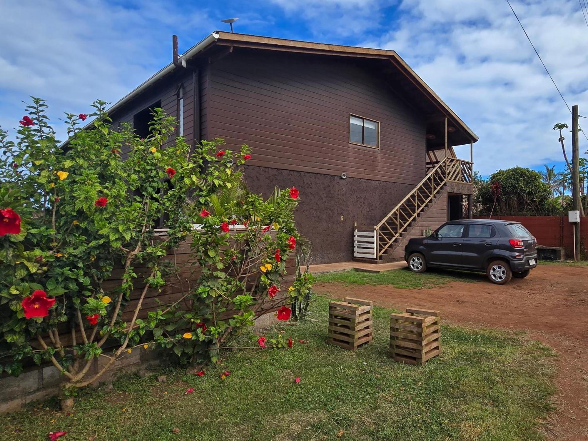 Apartamentos Tupuna Lodge Hanga Roa Exterior photo
